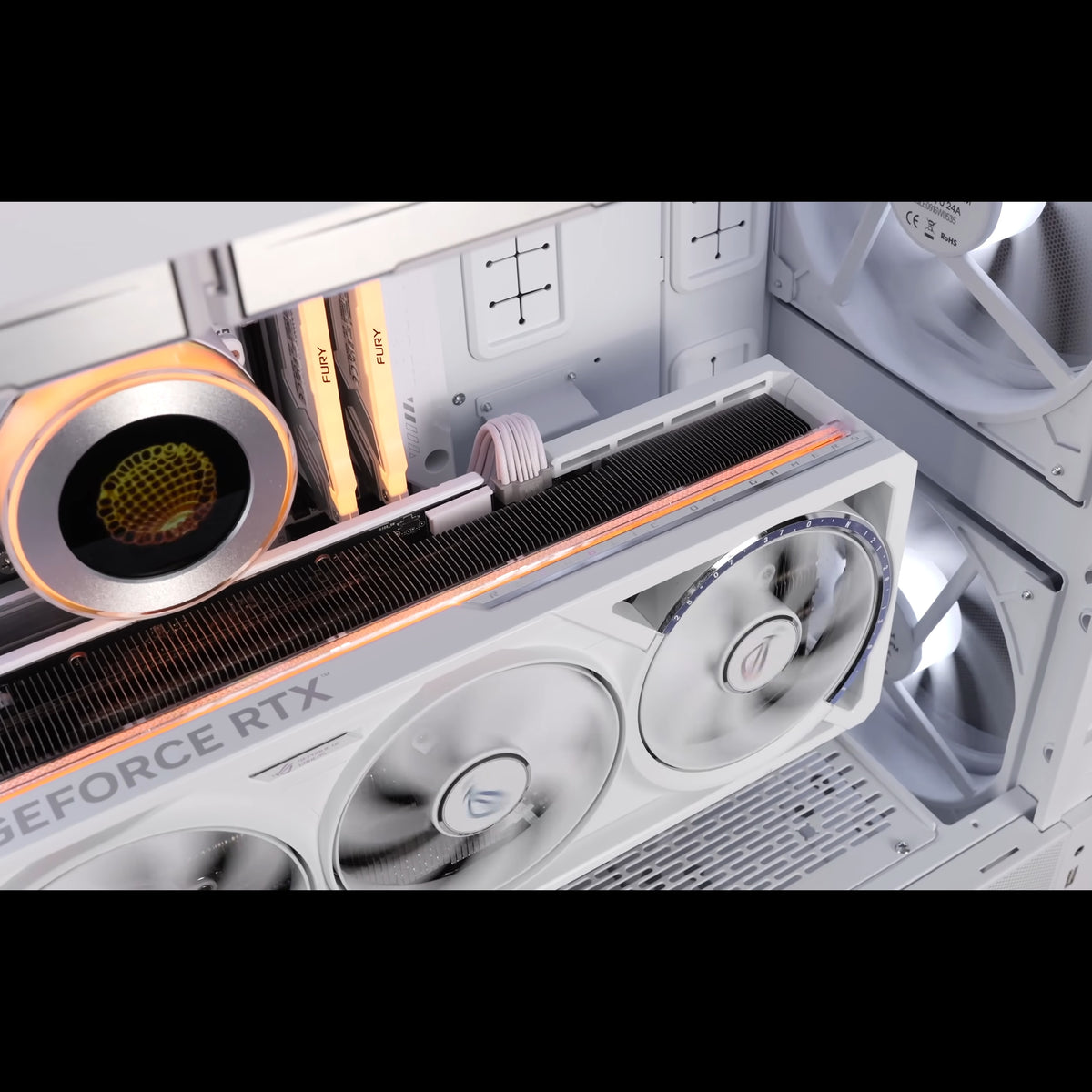 Ryzen 7 9800X3D, RTX 5080 BTF Lancool
