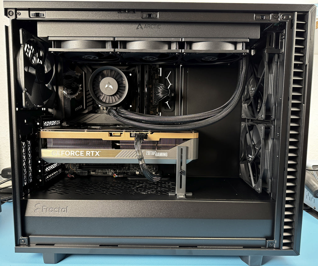 Core Ultra 7 270K Plus im Fractal Design Define 7