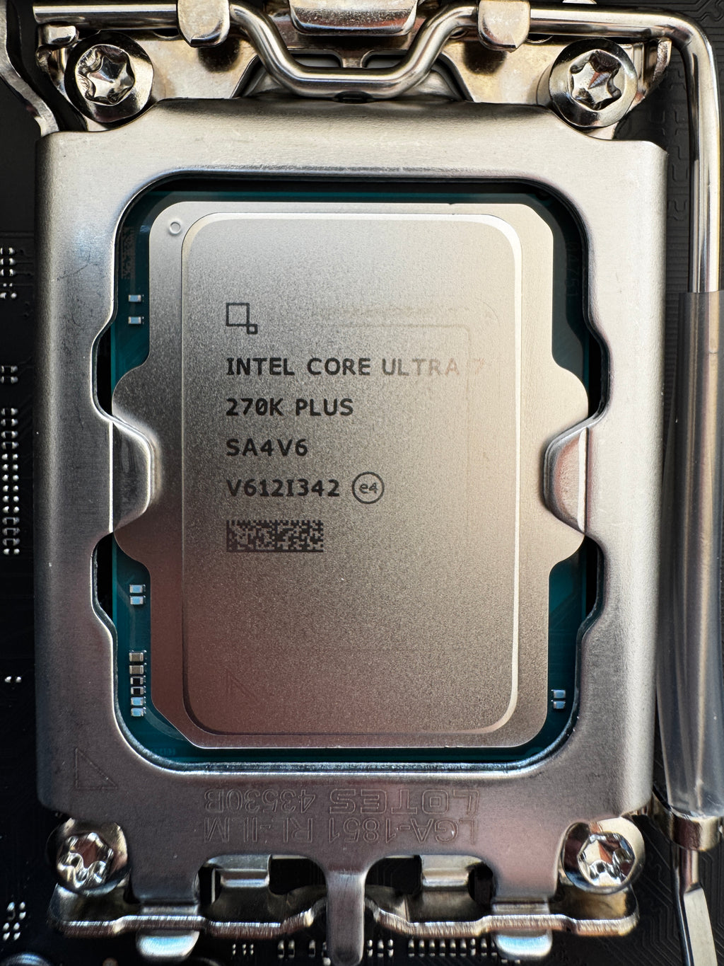 Core Ultra 7 270K Plus mit RTX 5080 North XL